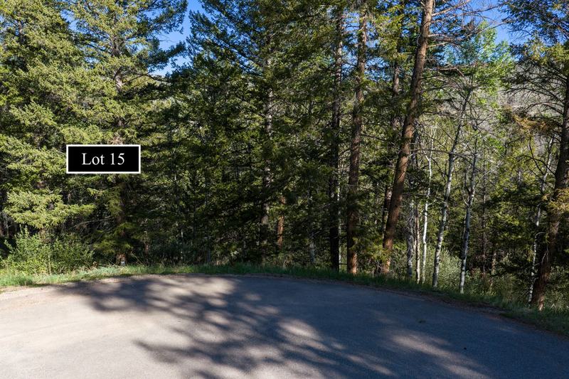 Lot 15 frontage along Peregrine Drive